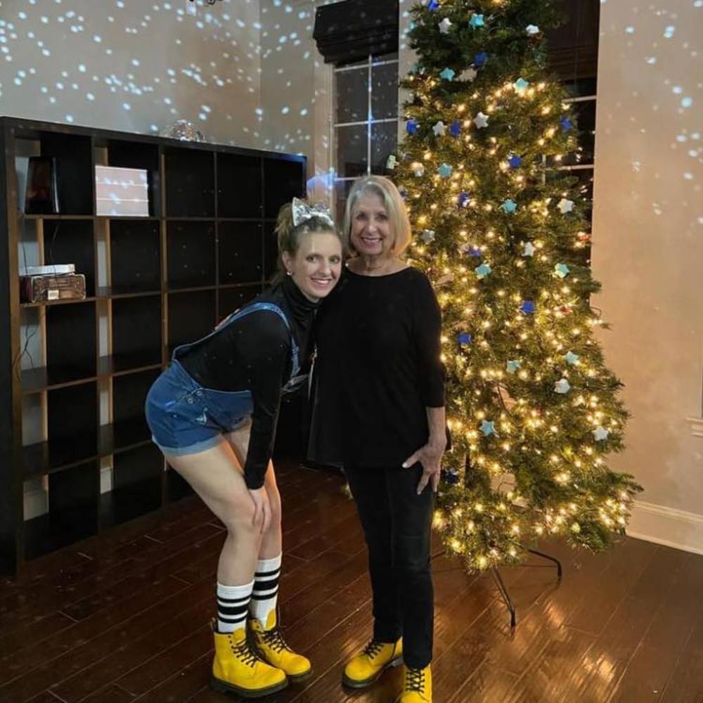 Meet your Posher, Linda